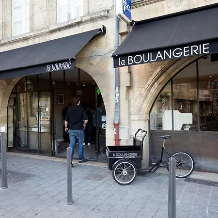 Apartment Centre Historique - Tour Du Pin 3 *